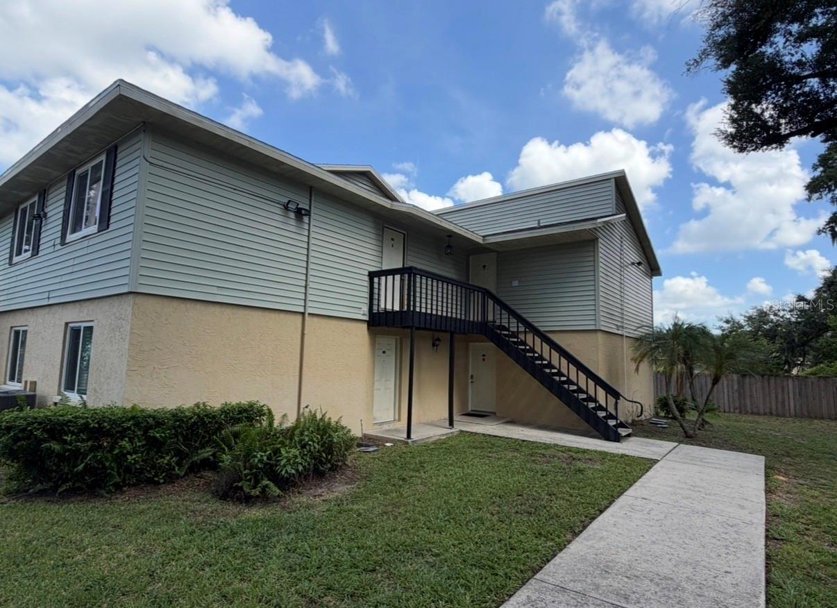 245 Red Maple, Brandon, FL 33510