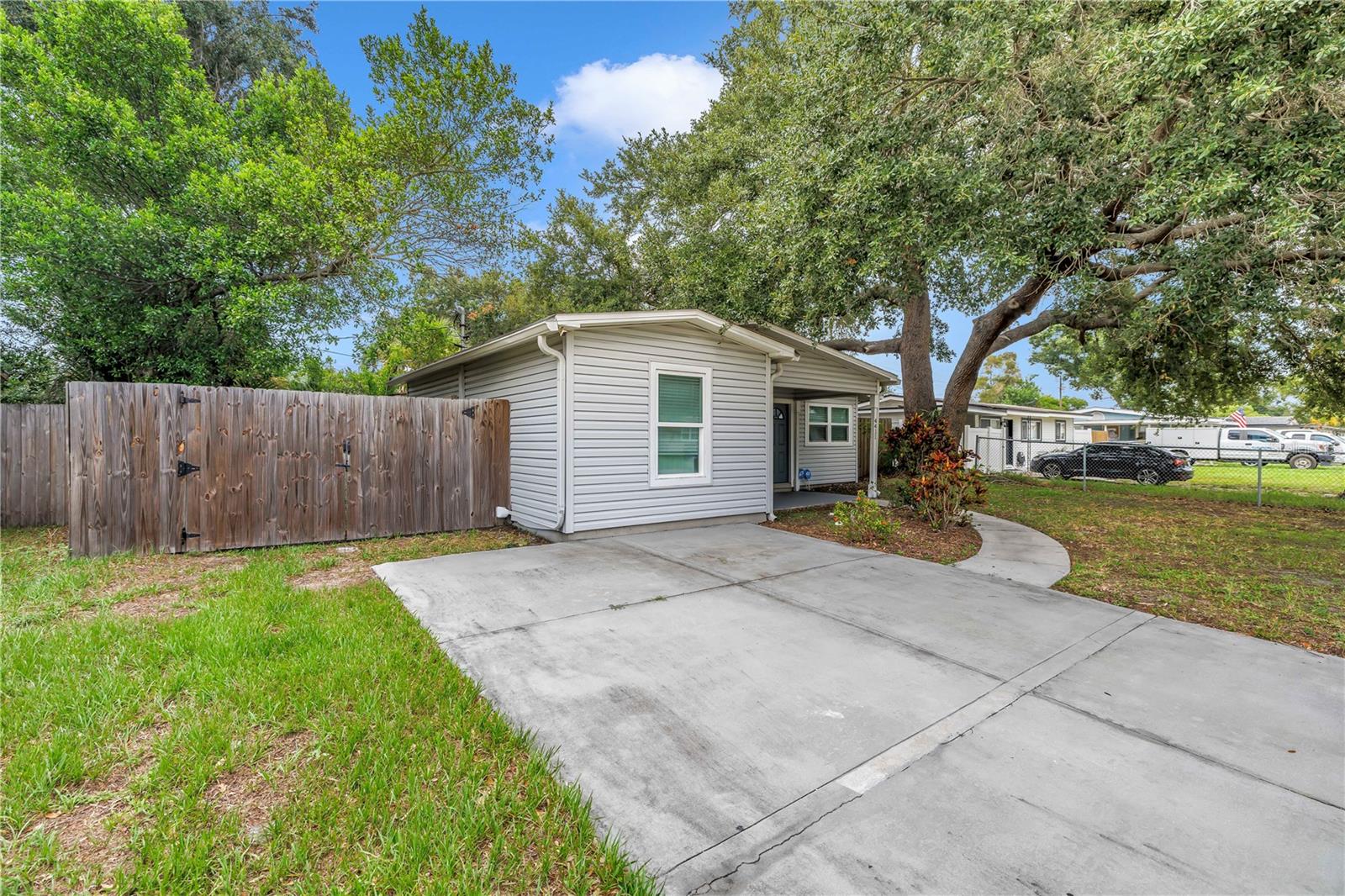 4411 Leila, Tampa, FL 33616