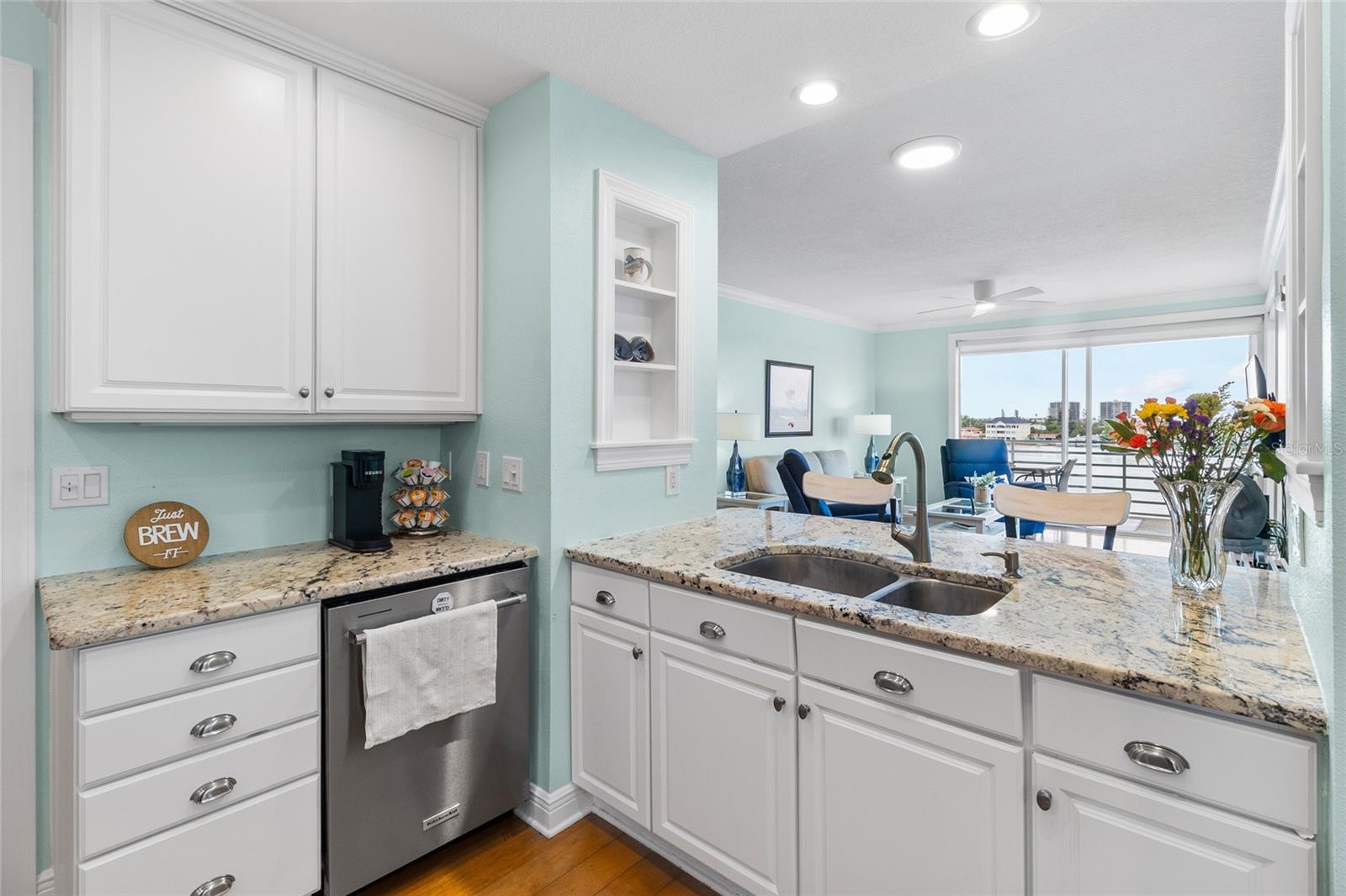 7974 Sailboat Key Unit 408, South Pasadena, FL 33707