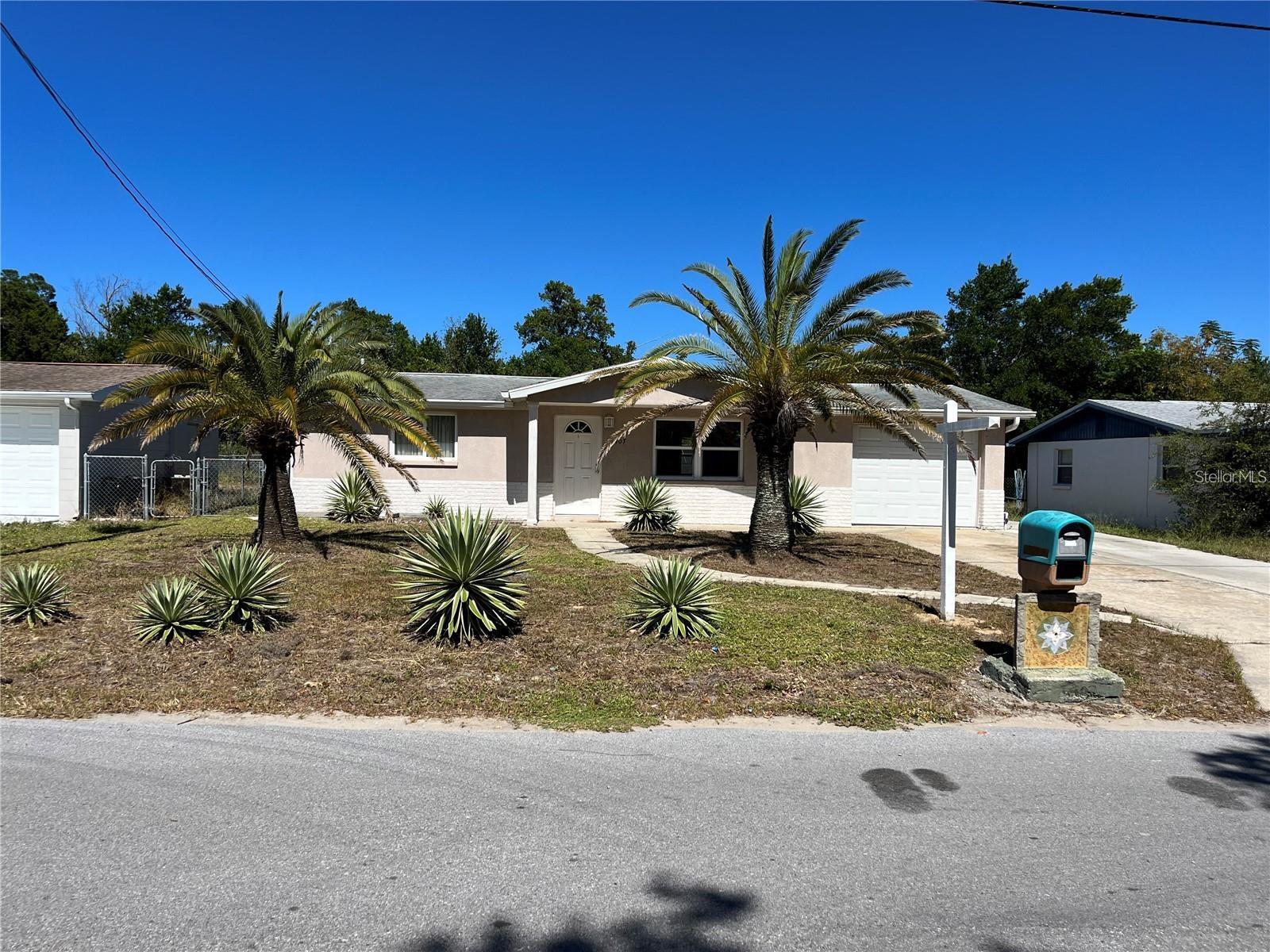7407 University, Hudson, FL 34667