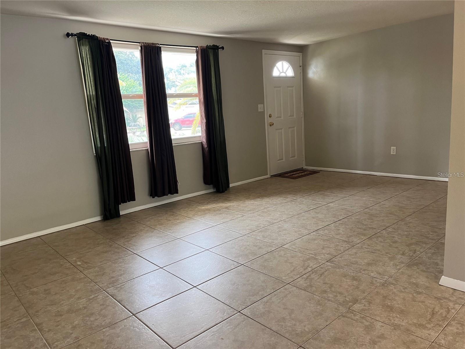 7407 University, Hudson, FL 34667