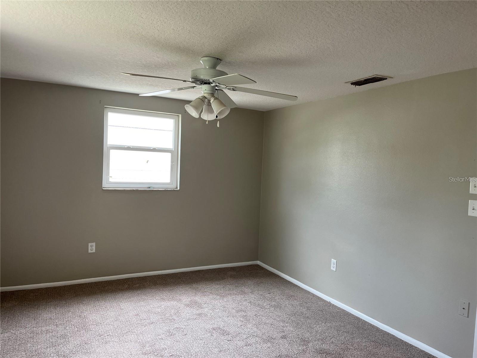 7407 University, Hudson, FL 34667