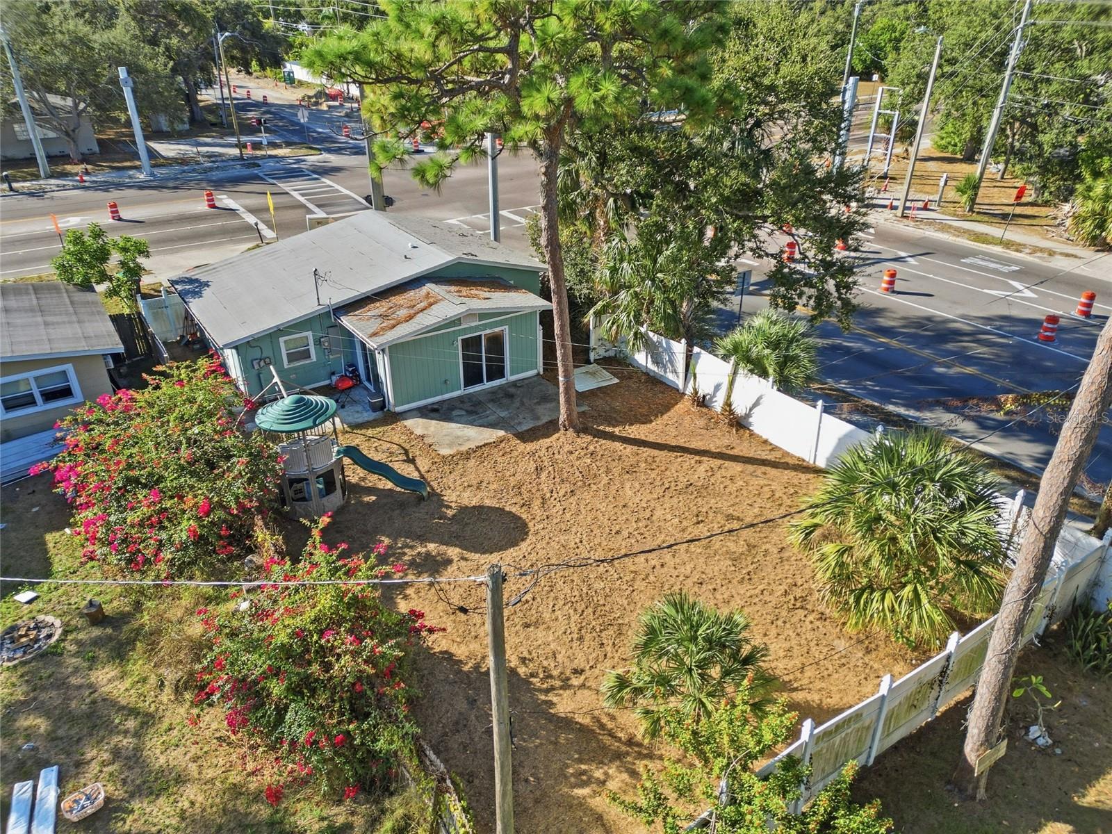 7095 54th, St Petersburg, FL 33709