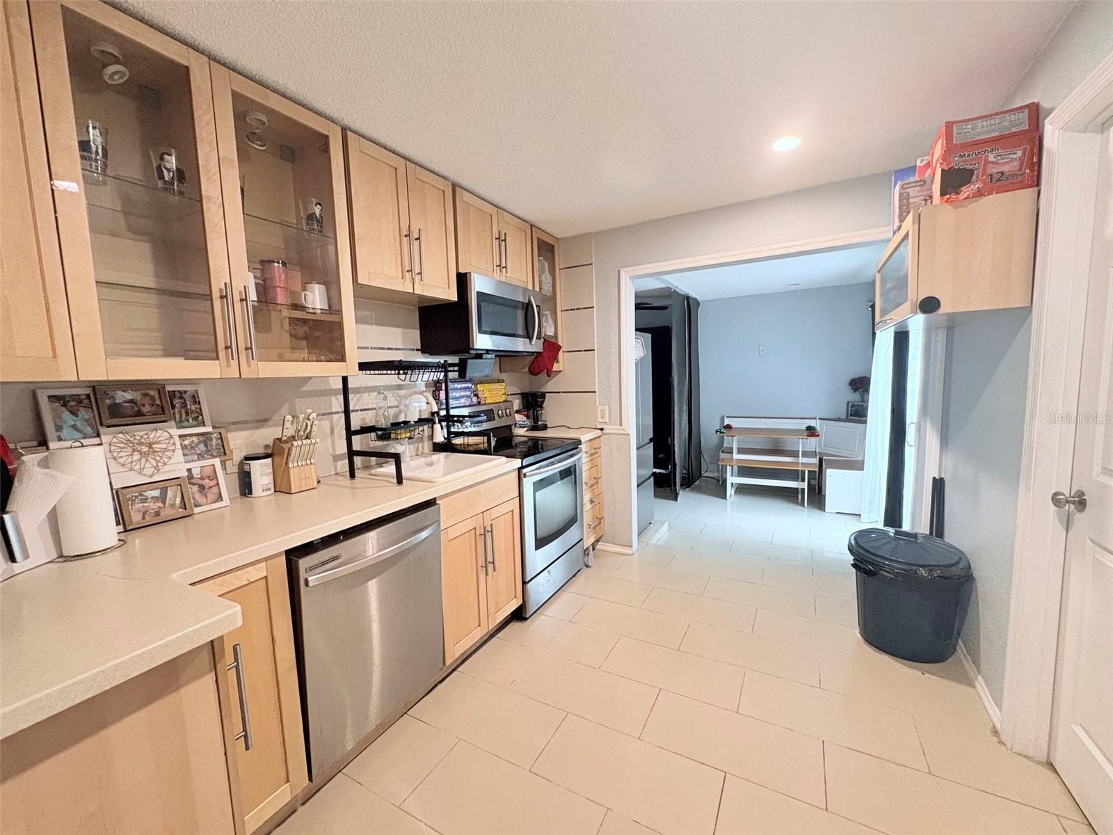 7095 54th, St Petersburg, FL 33709
