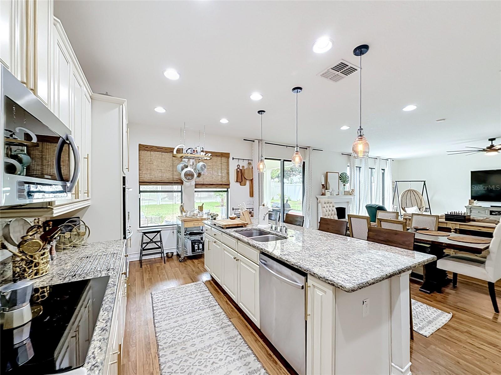 726 Woods Landing, Minneola, FL 34715