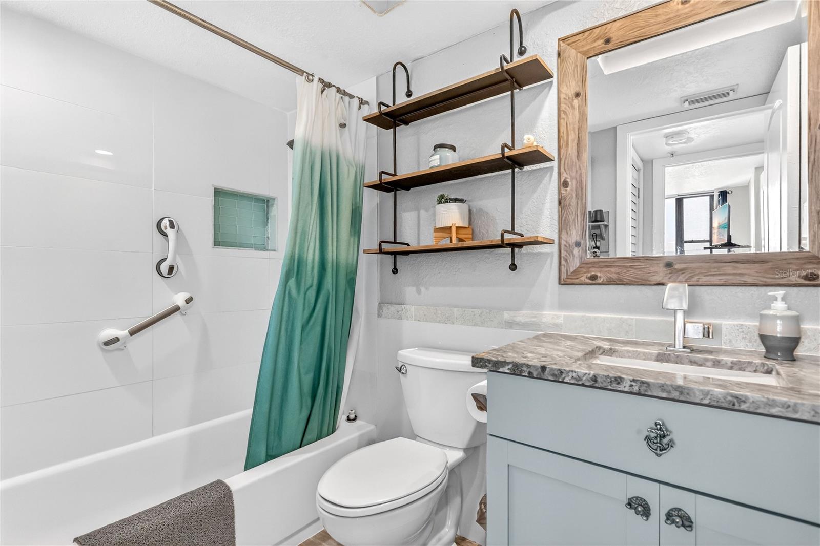 255 Dolphin Unit 407, Clearwater Beach, FL 33767