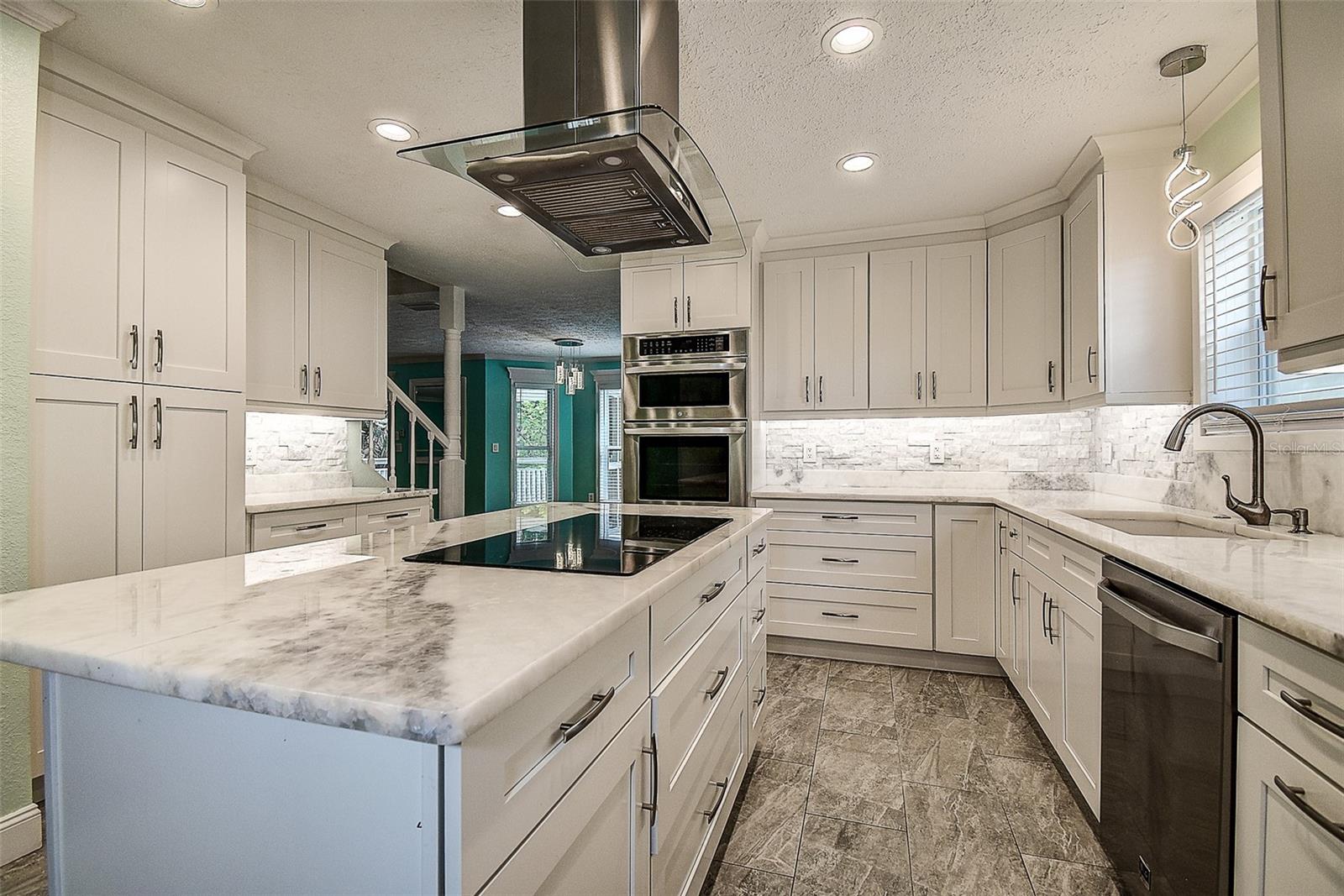 510 Wideview, Tarpon Springs, FL 34689