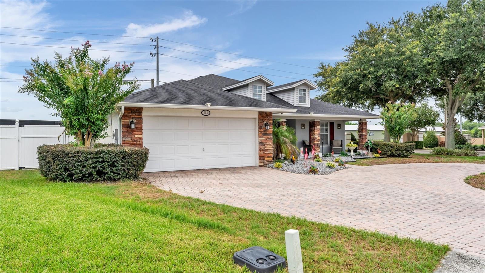 104 Bentley Oaks, Auburndale, FL 33823