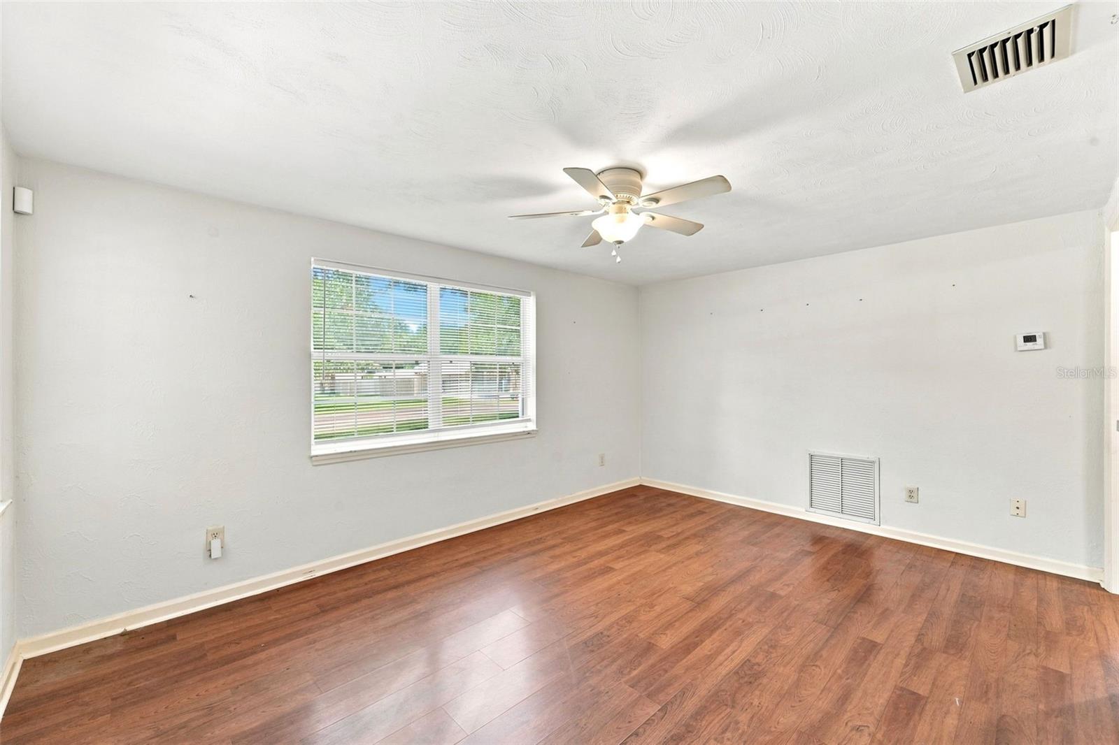 44 Volusia, Debary, FL 32713