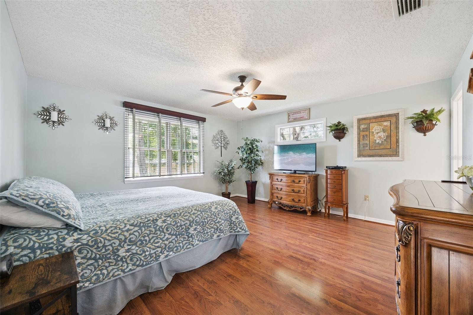 480 Lake Forest, Mount Dora, FL 32757
