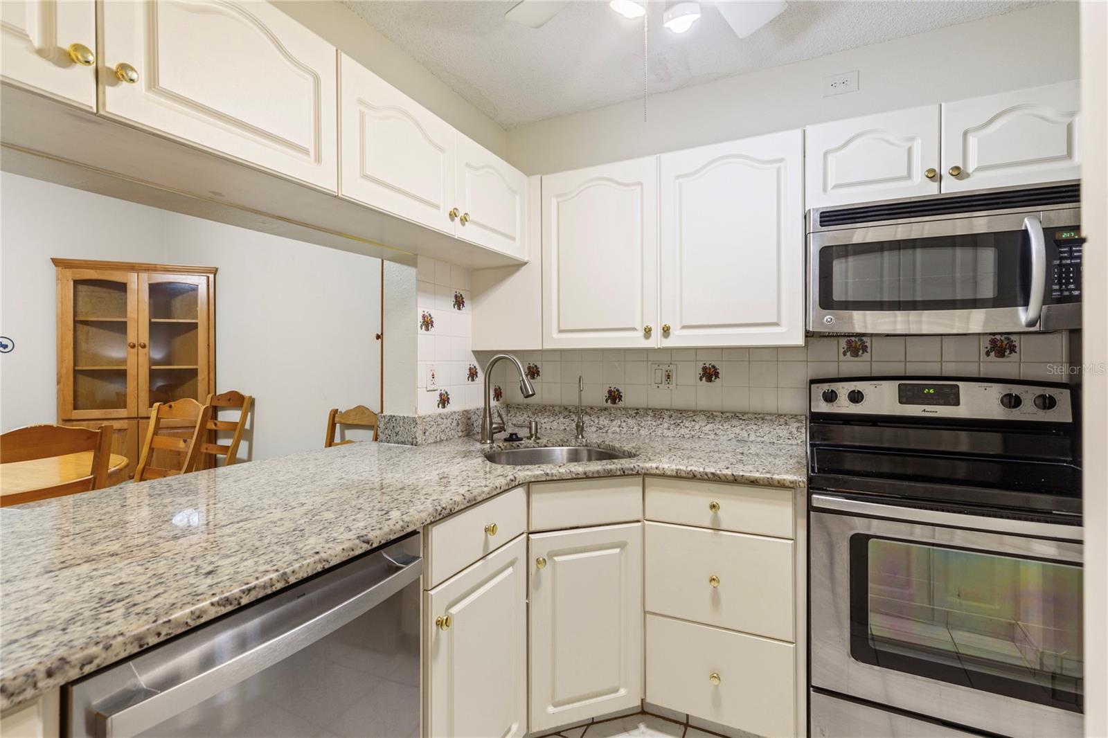 3232 Lake Pine Unit B1, Tarpon Springs, FL 34688