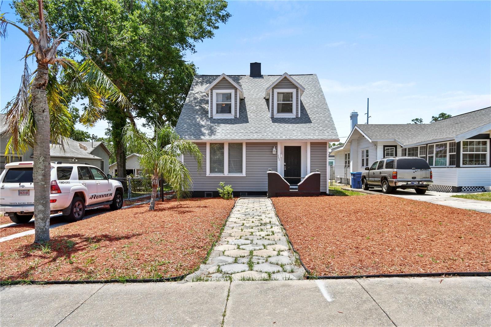 766 13th, St Petersburg, FL 33701