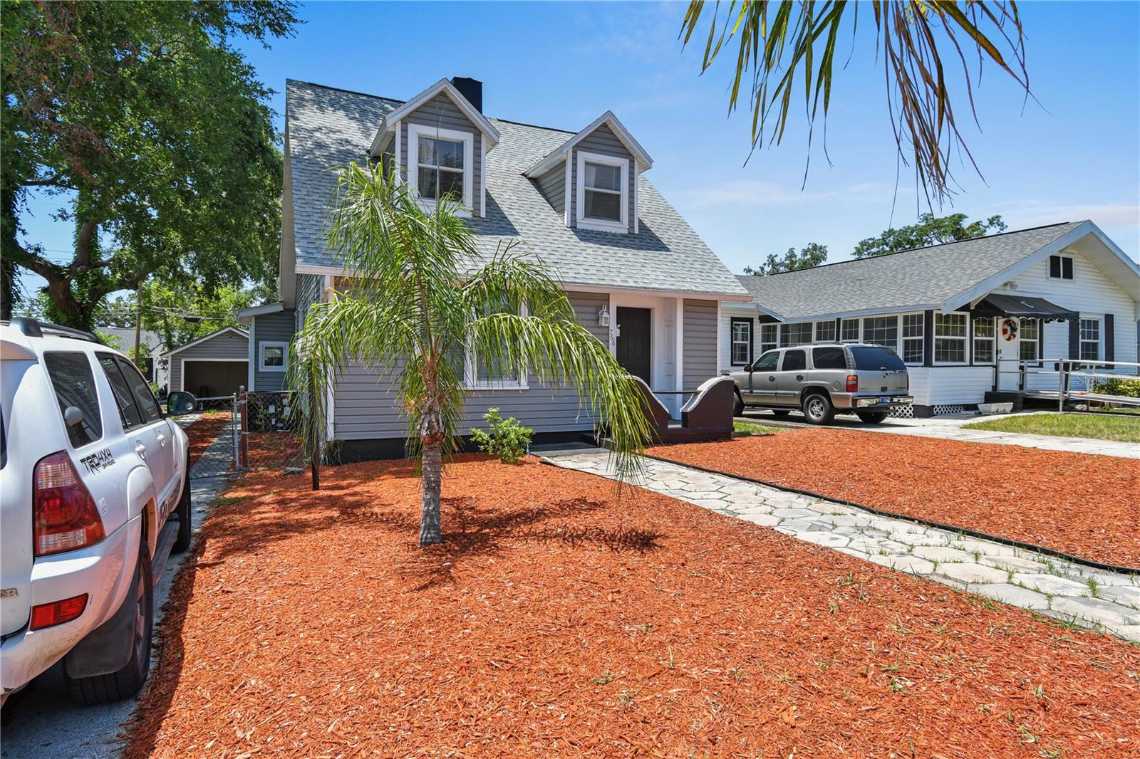 766 13th, St Petersburg, FL 33701