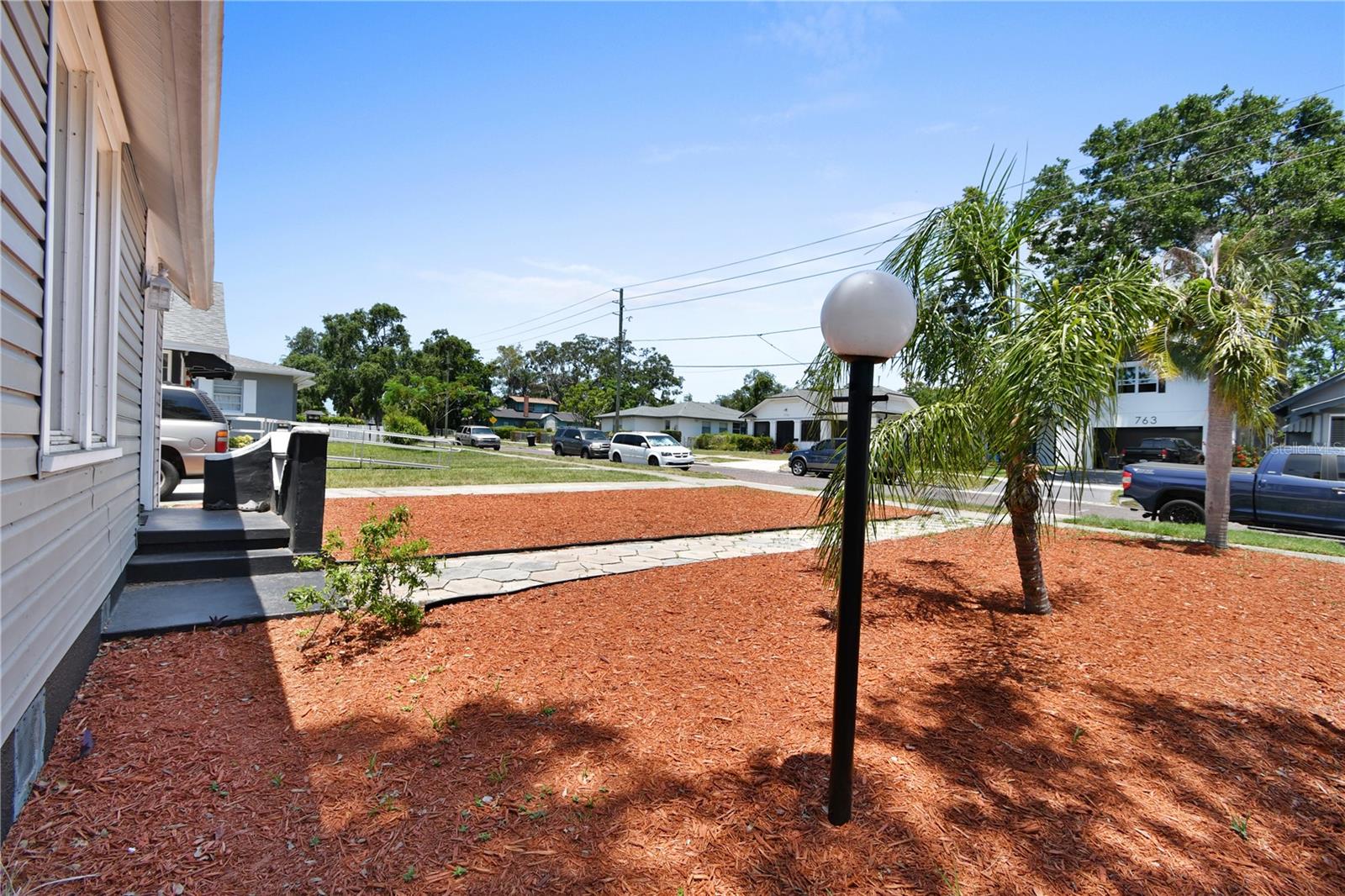 766 13th, St Petersburg, FL 33701