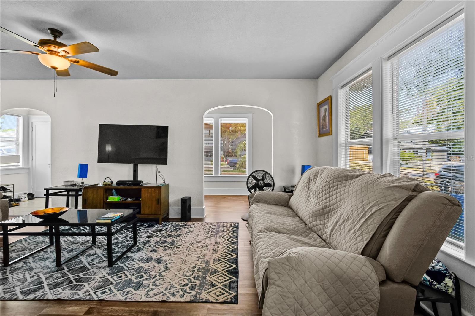 766 13th, St Petersburg, FL 33701