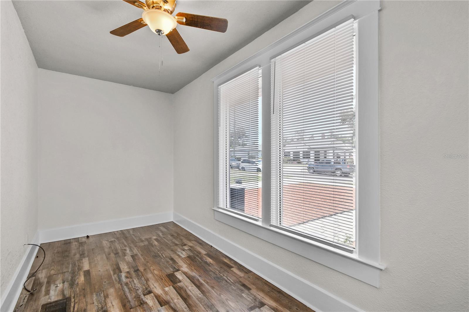 766 13th, St Petersburg, FL 33701