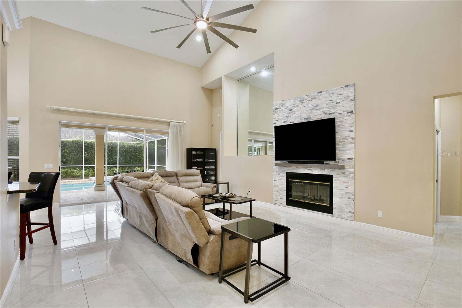 9374 Wickham, Orlando, FL 32836