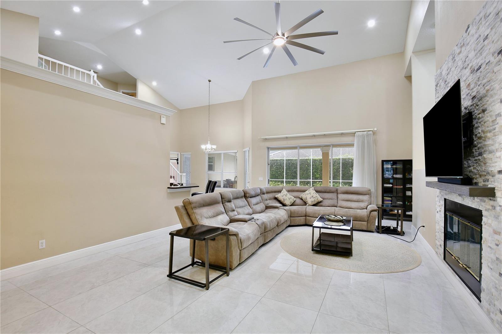 9374 Wickham, Orlando, FL 32836