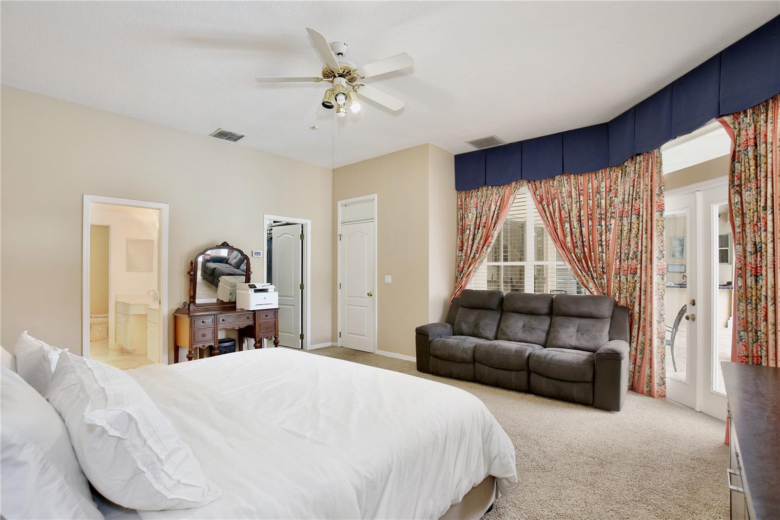 9374 Wickham, Orlando, FL 32836