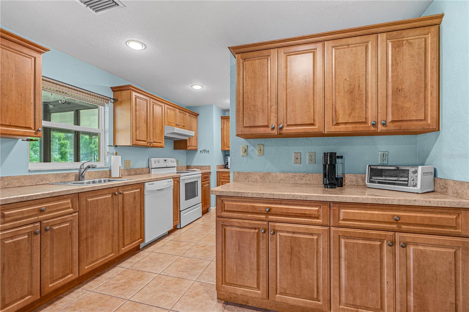 2955 Carriage, South Daytona, FL 32119