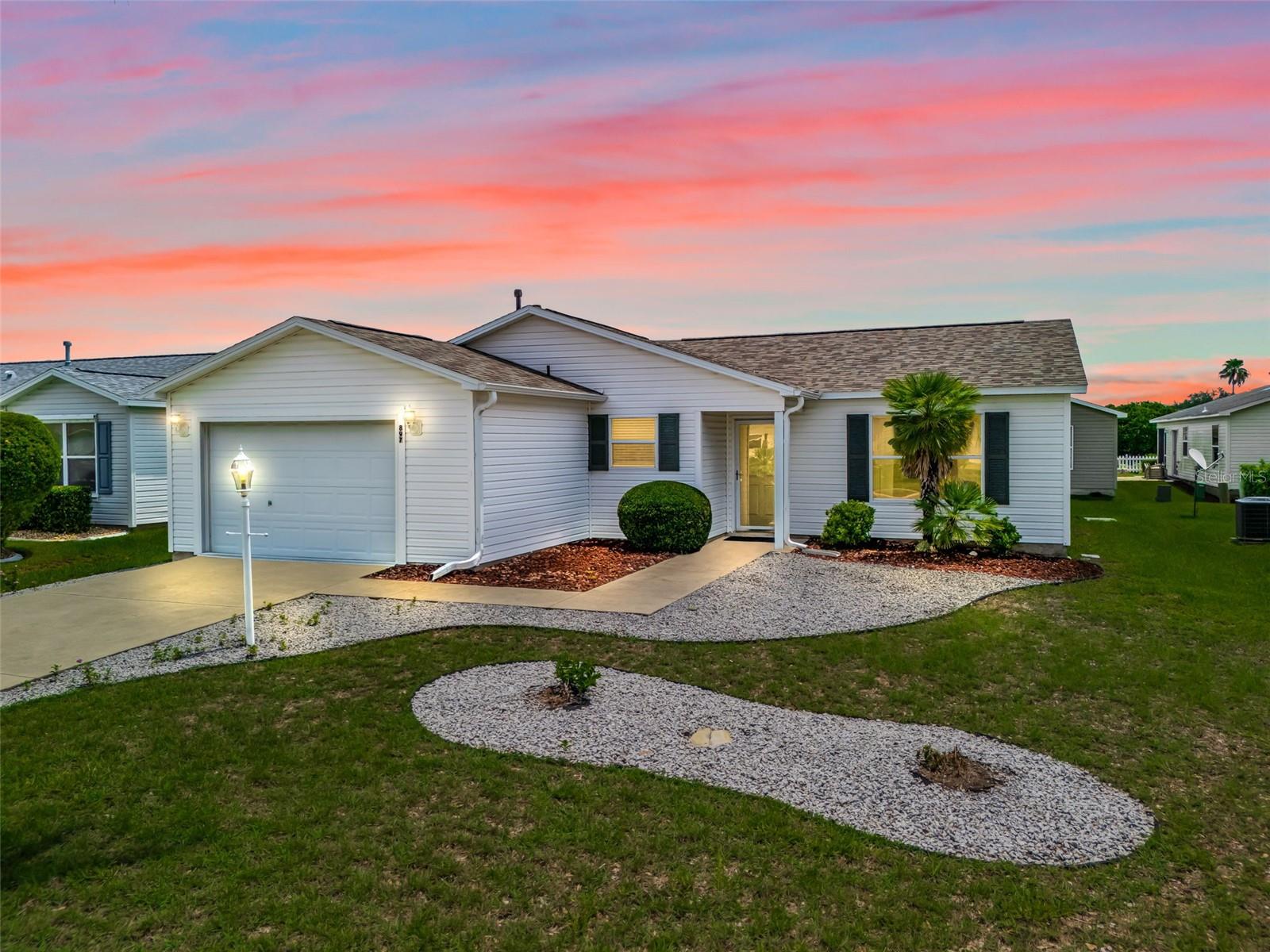 897 Livingston, The Villages, FL 32162