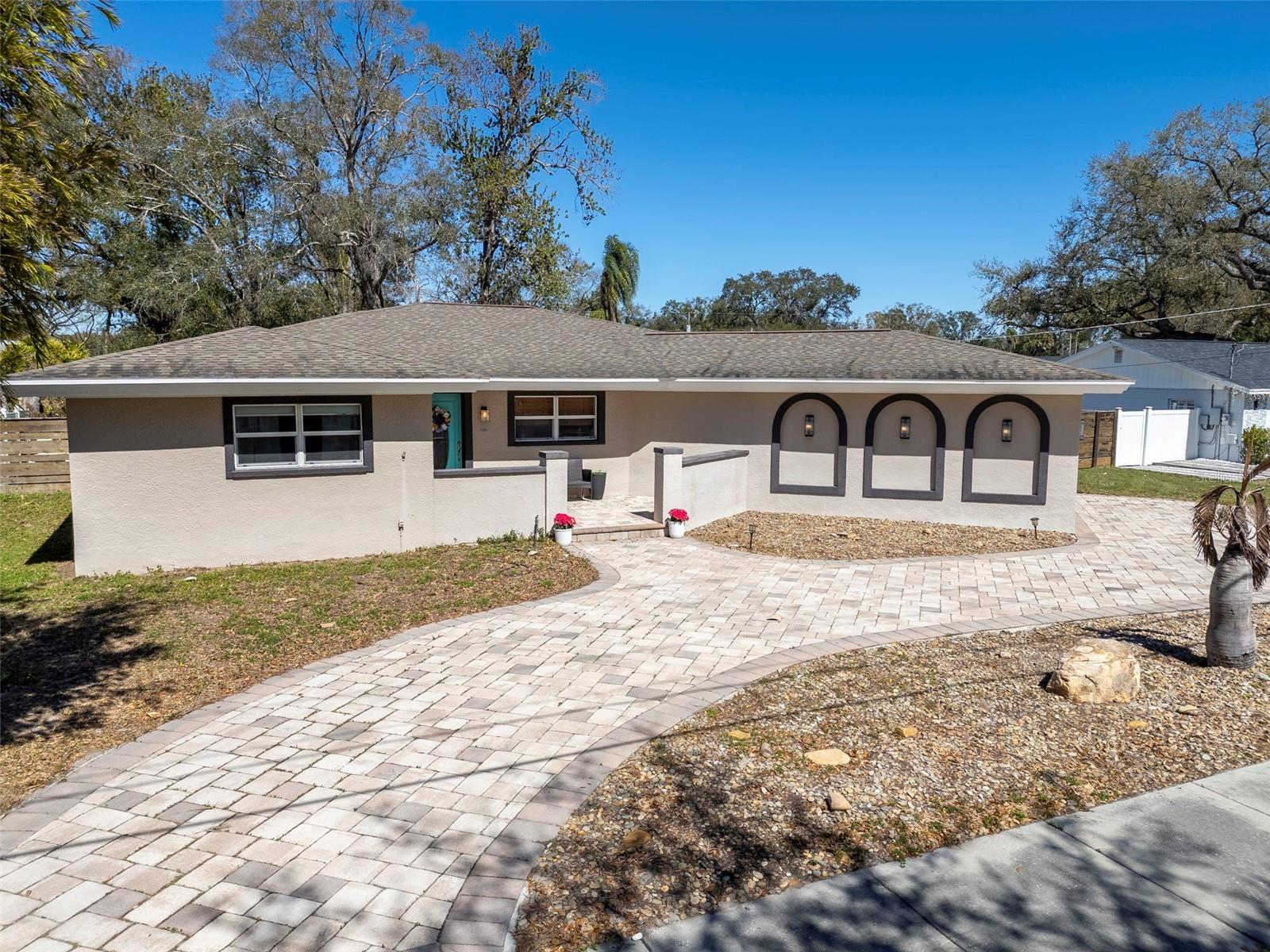 2535 Lake Ellen, Tampa, FL 33618