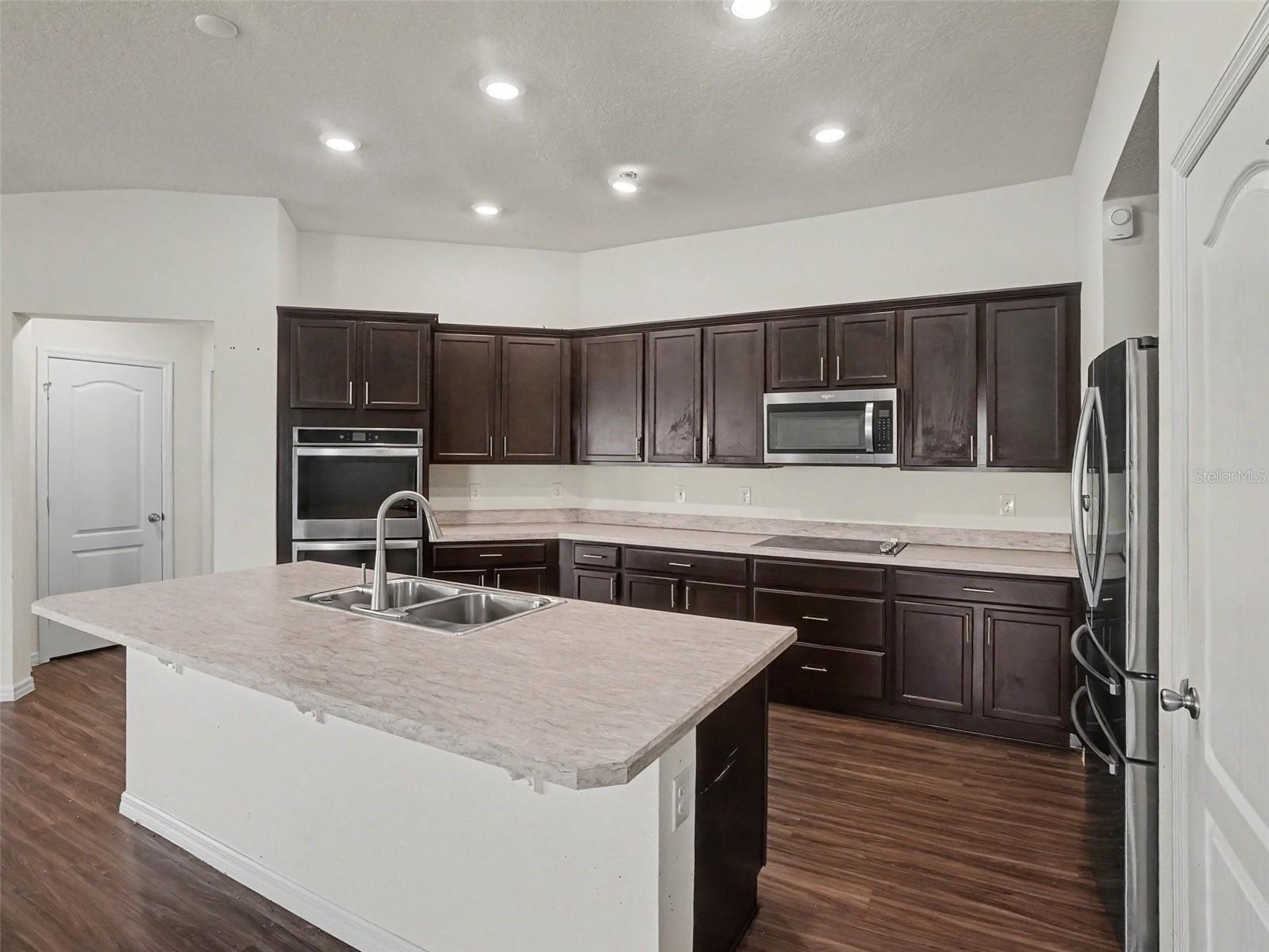 2488 Begonia, Mascotte, FL 34753