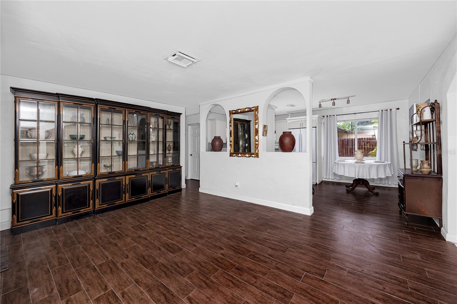 755 43rd, St Petersburg, FL 33713