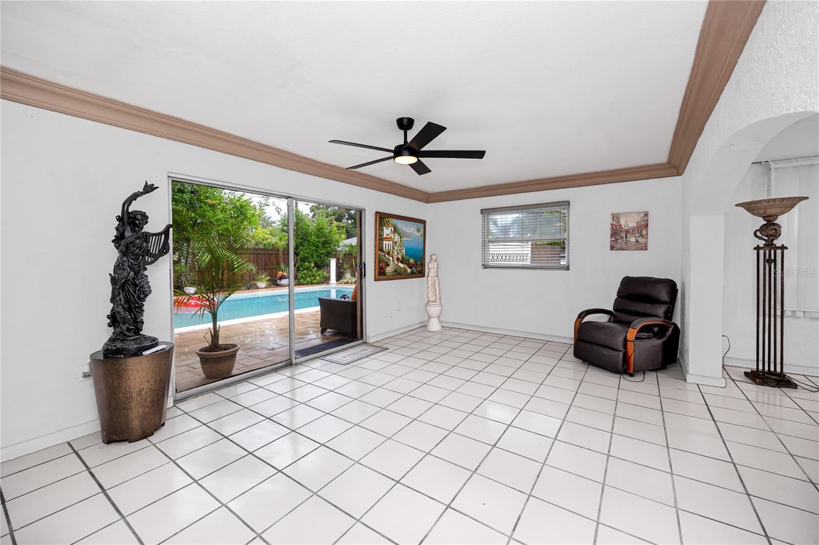 755 43rd, St Petersburg, FL 33713