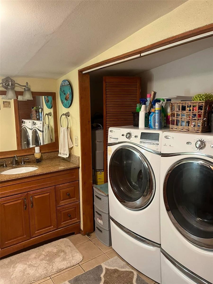 1529 River, Tampa, FL 33603