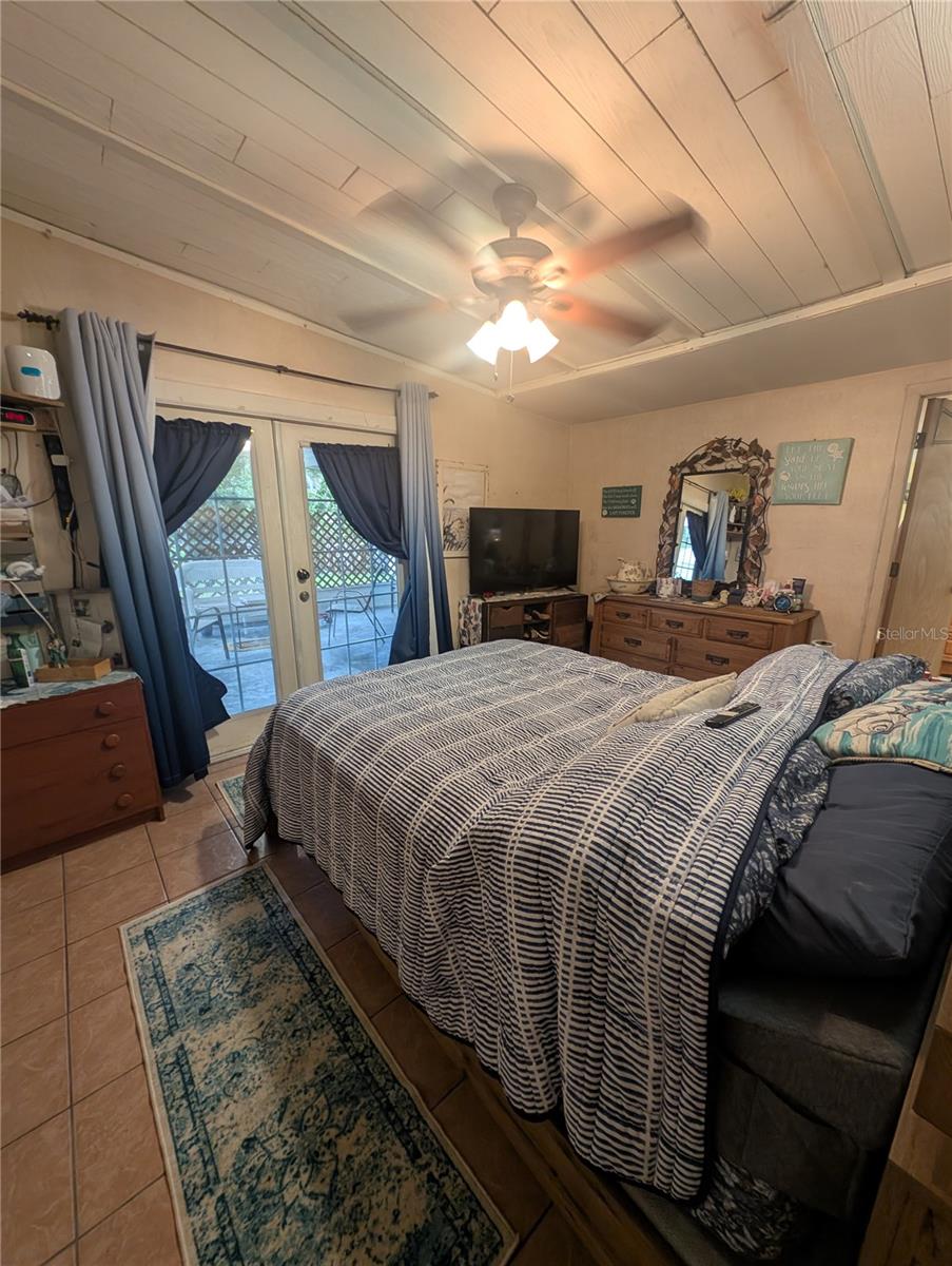 1529 River, Tampa, FL 33603