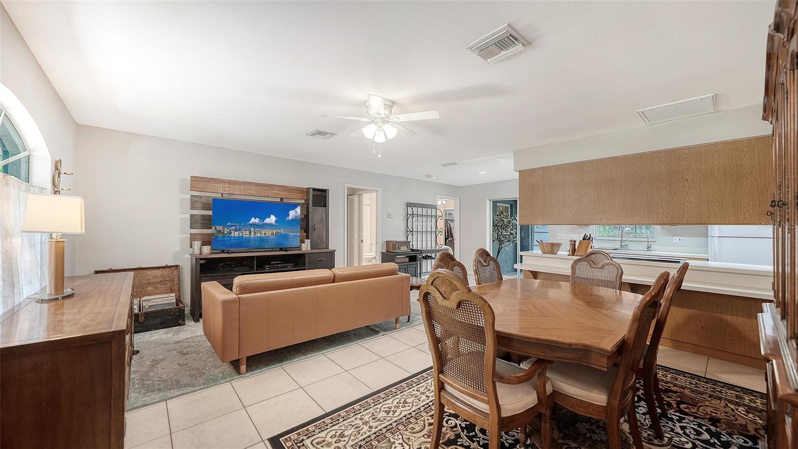 4498 Hidden River, Sarasota, FL 34240