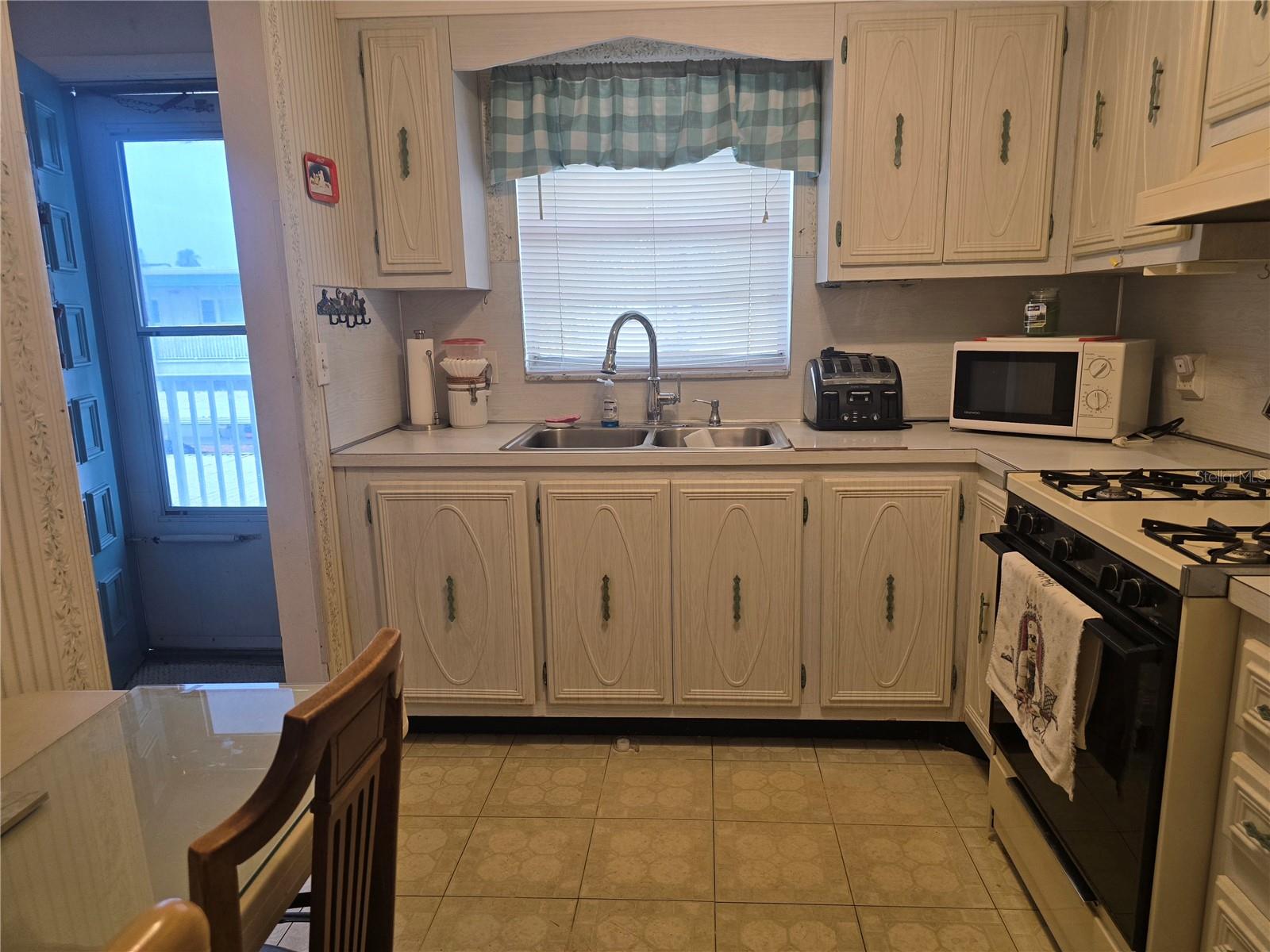 5356 81st Unit 15, St Petersburg, FL 33709