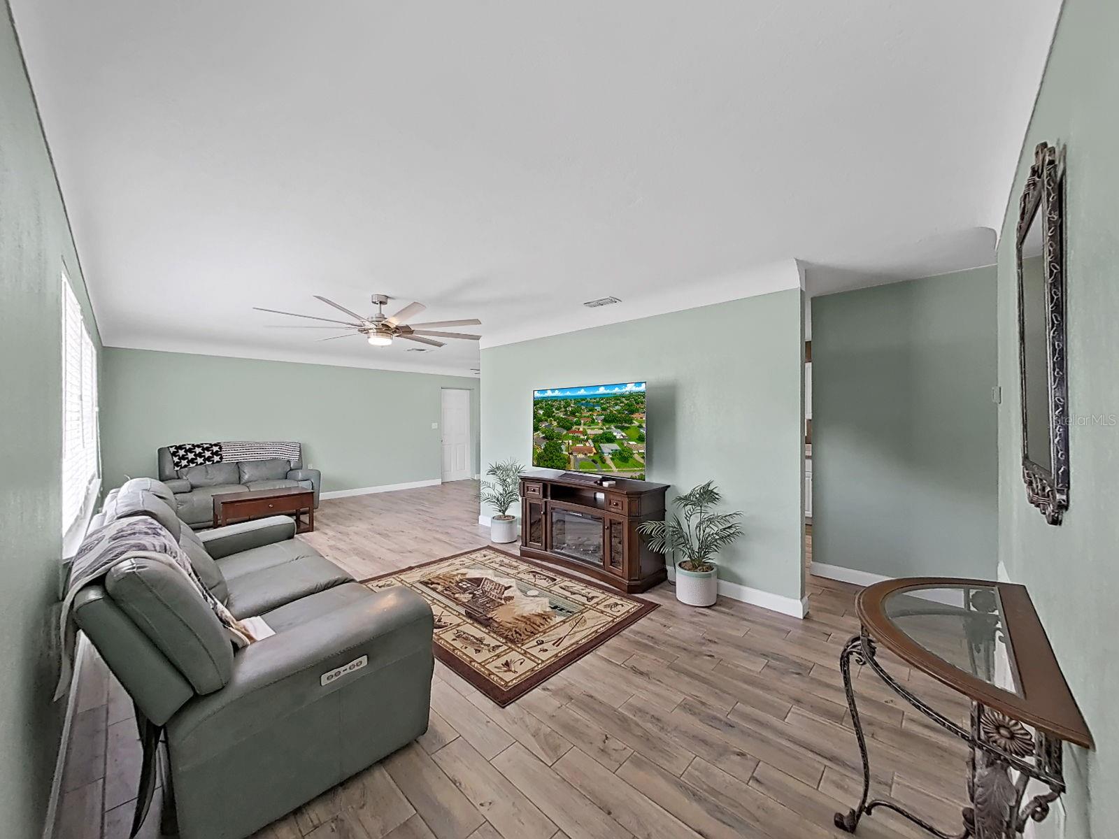 5931 49th, St Petersburg, FL 33709