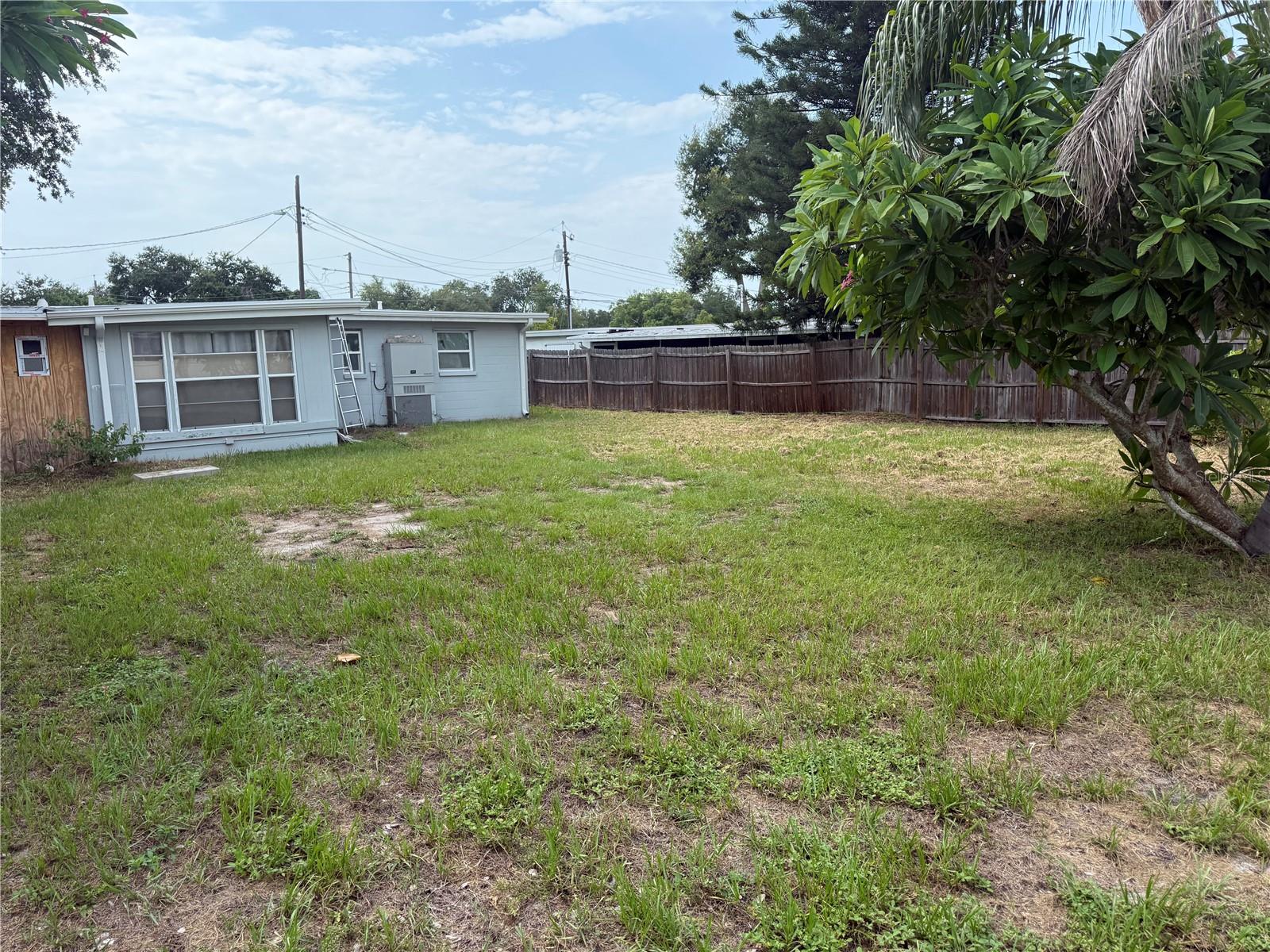 11113 102nd, Largo, FL 33773