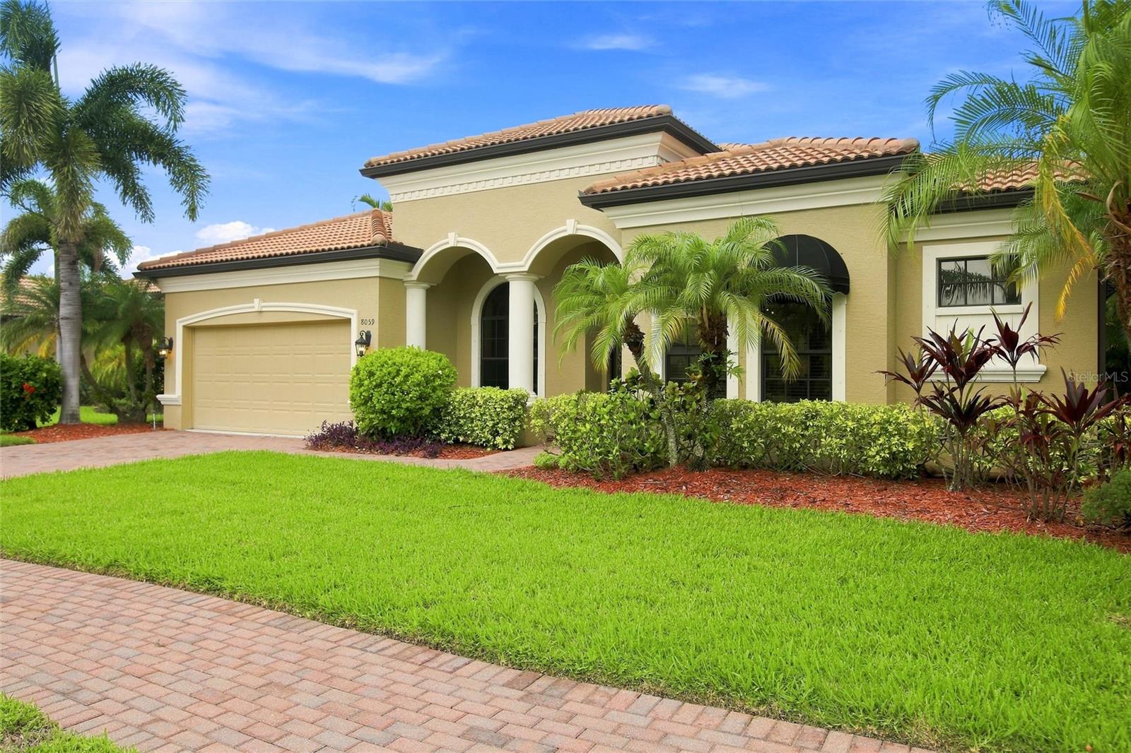 8059 36th Street, Sarasota, FL 34243