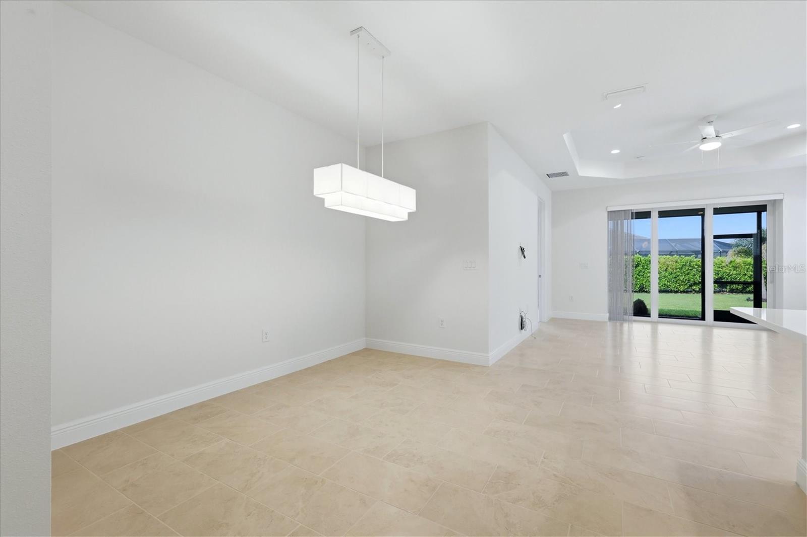 2605 Star Apple, Sarasota, FL 34240