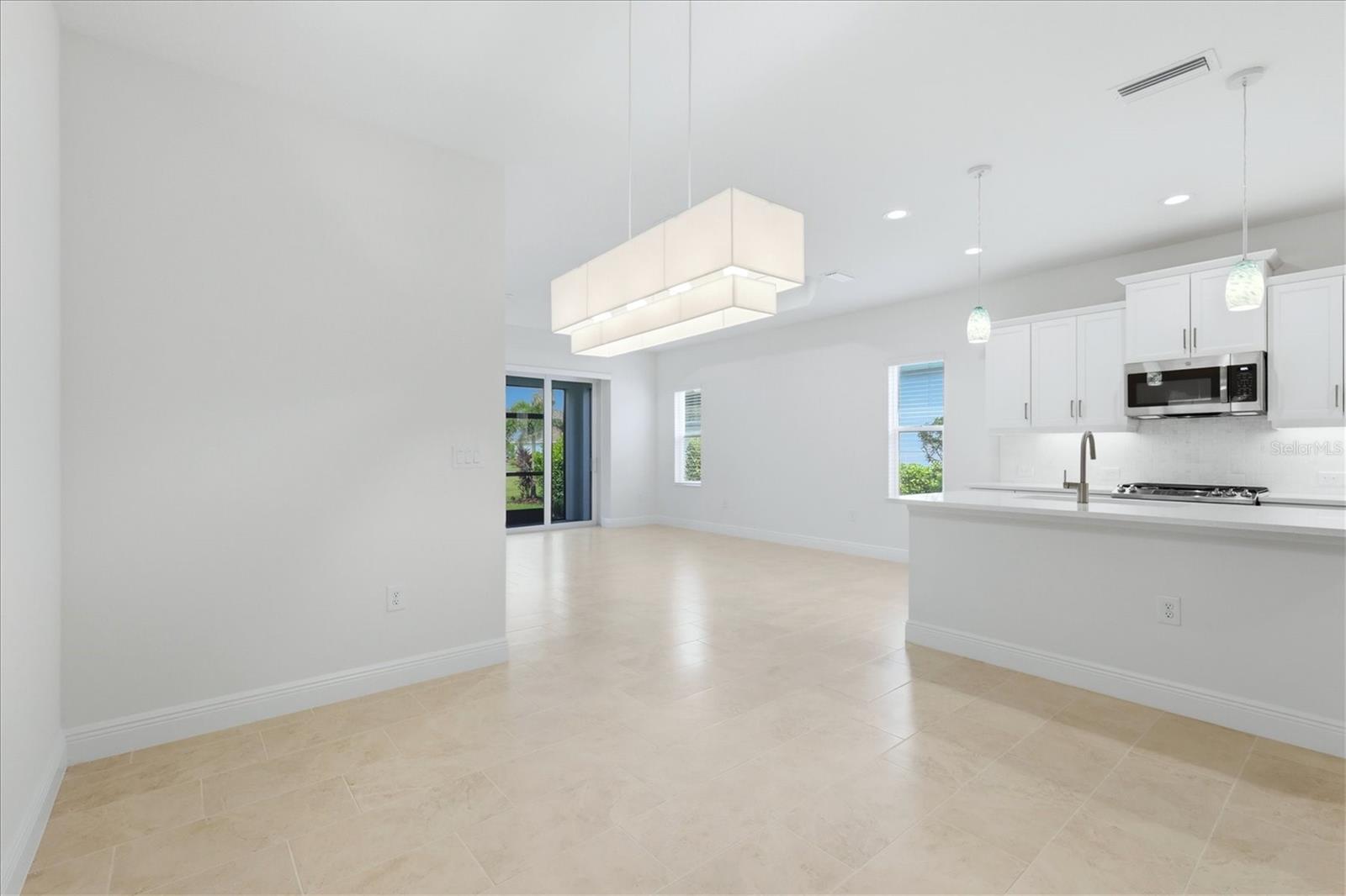 2605 Star Apple, Sarasota, FL 34240