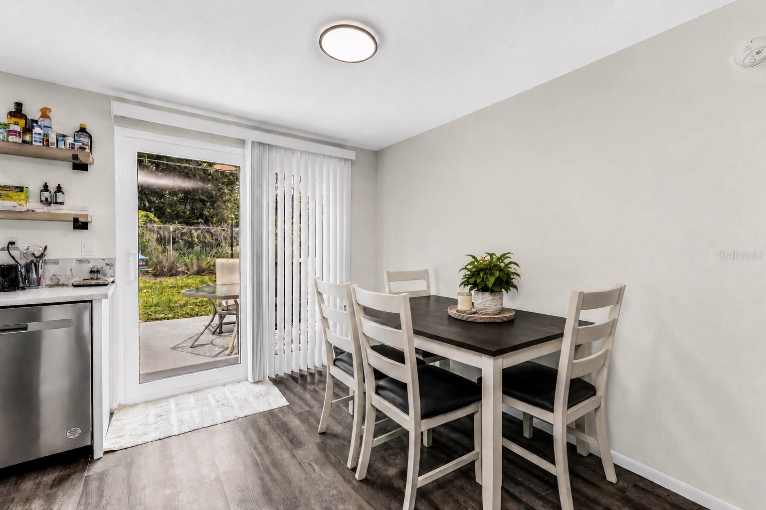1032 Elaine, Venice, FL 34285