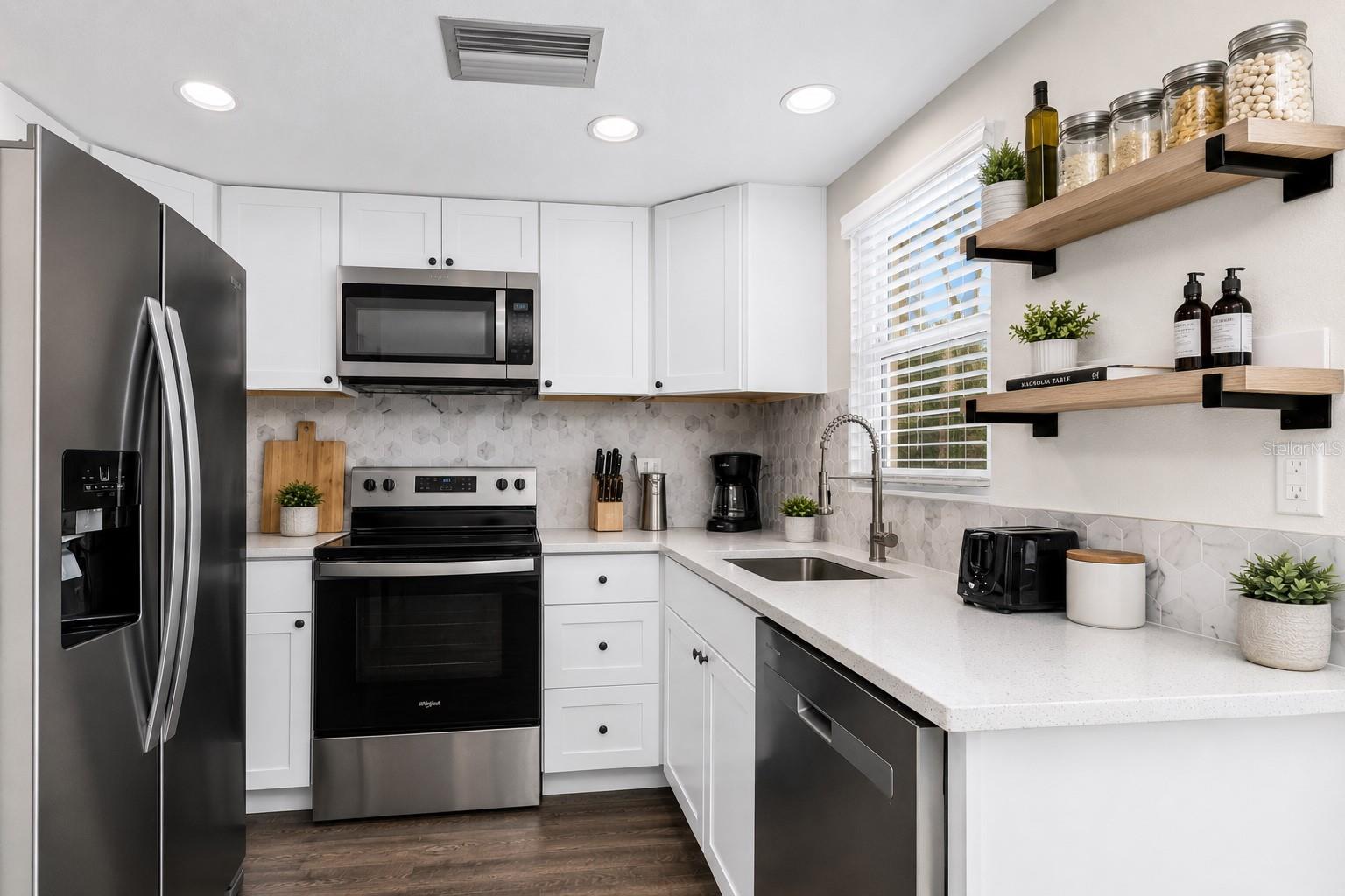 1032 Elaine, Venice, FL 34285