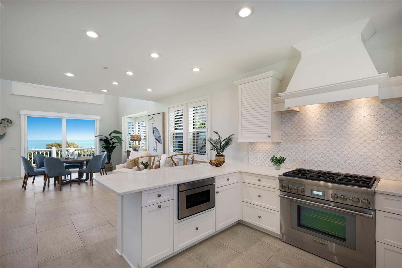 585 Buttonwood Bay, Boca Grande, FL 33921