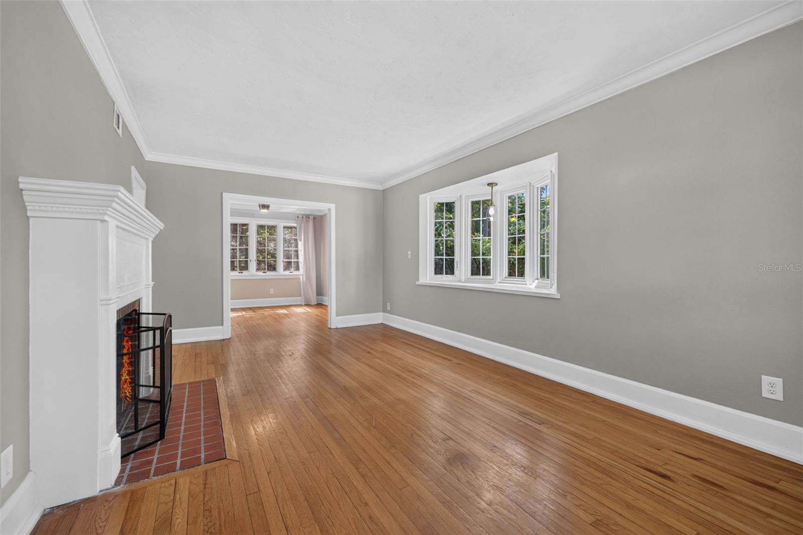 2321 14th, St Petersburg, FL 33704