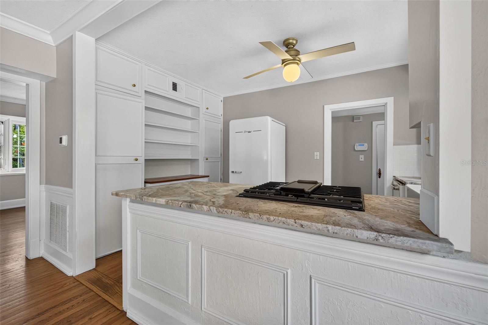 2321 14th, St Petersburg, FL 33704