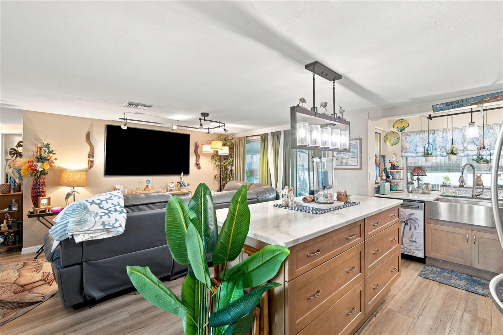 12816 4th, Hudson, FL 34667