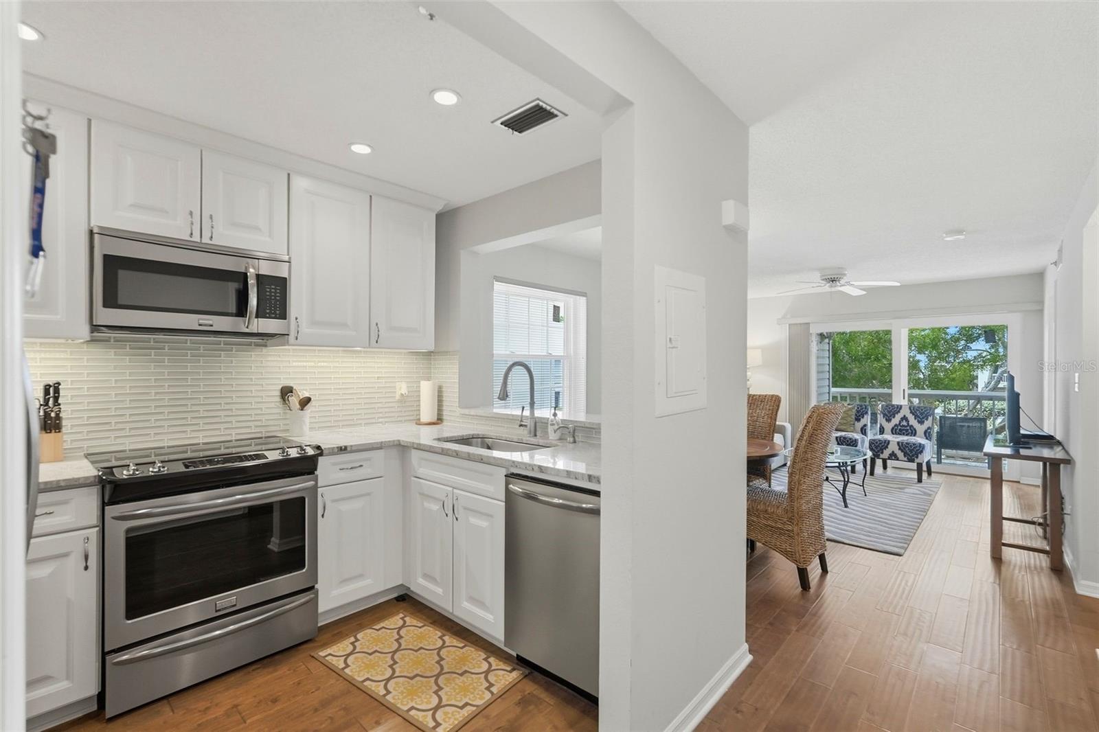 6817 Stones Throw Unit 17208, St Petersburg, FL 33710
