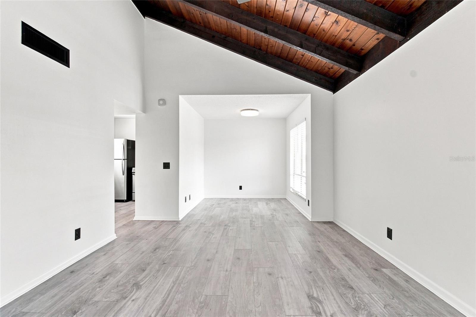 10415 Carrollbrook Unit 207, Tampa, FL 33618