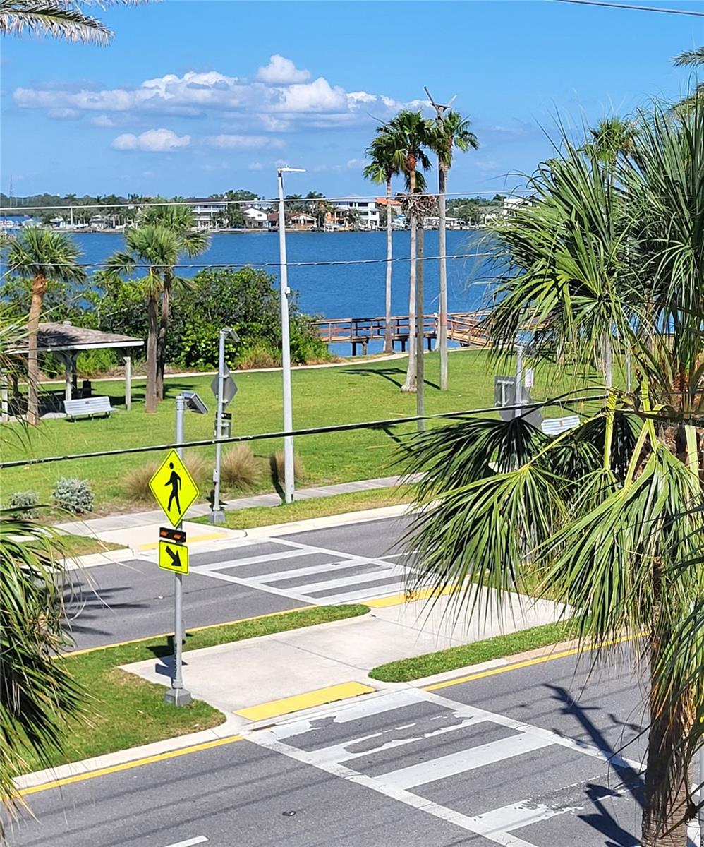 17960 Gulf Unit 101, Redington Shores, FL 33708