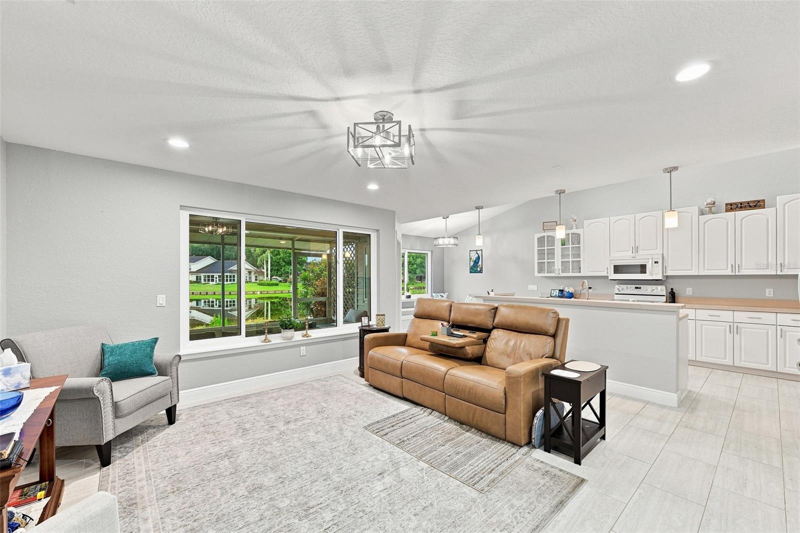 1821 Lake Heron, Lutz, FL 33549
