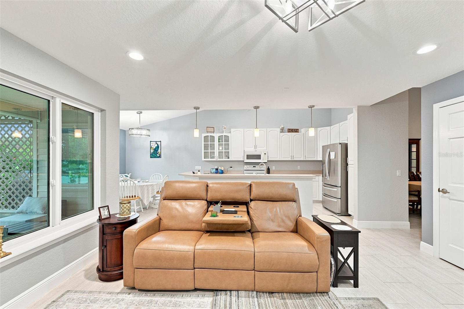 1821 Lake Heron, Lutz, FL 33549