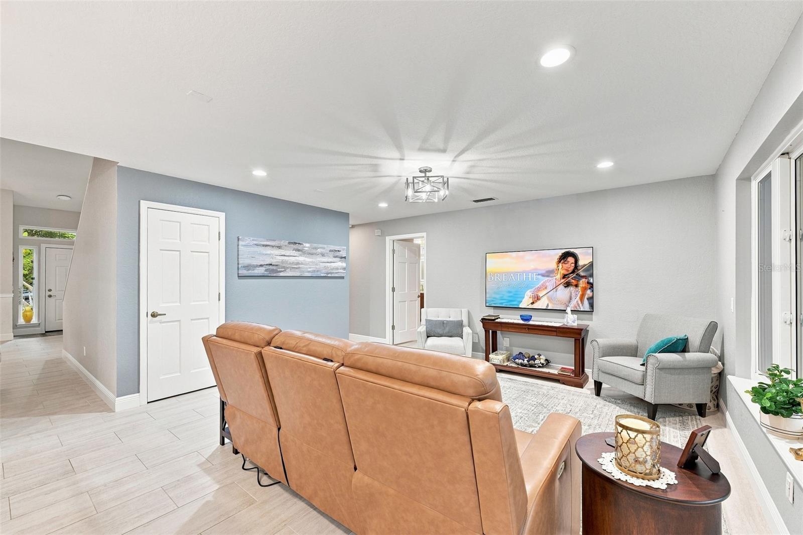 1821 Lake Heron, Lutz, FL 33549